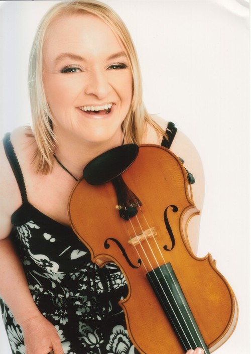 eleanorrobson's profile picture. 