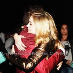 Não importa se acabou , é sempre o AMOR que fica! Junto ou não. Perto ou longe. Serei #Sophied4Ever *-* Amo vocês Soph & Chay . FCO @Izettel e @brancabrahao