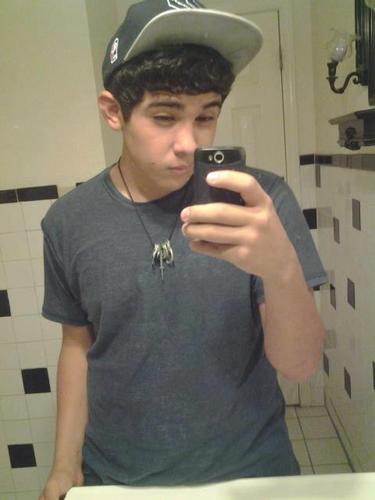 Names mario ;D see that follow button? Click that shit(;