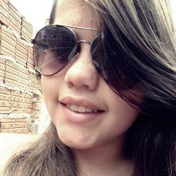 oii me chamo Ligia Emanuele e tenho 13 anos sou de cuite,sou estudante e nas horas vagas gosto de tecla com os amigos, sair pra mim divertir...