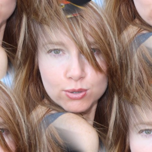 ElaineMartine16's profile picture. Bringing fashion to real life @CarsonsStores. Lover of shoes, books, movies, travel, music, fitness & great espresso. Modest girl with fierce red hair.