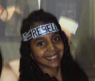 Amo a banda rebeldes e Chay sued é meu futuro marido, gosto de pizza e sou muiiito chata mas muiito legal tb!
