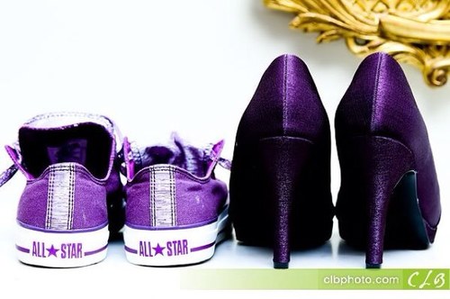Wifey, Boymom, Cat mom, Educator, and lover of all things purple!