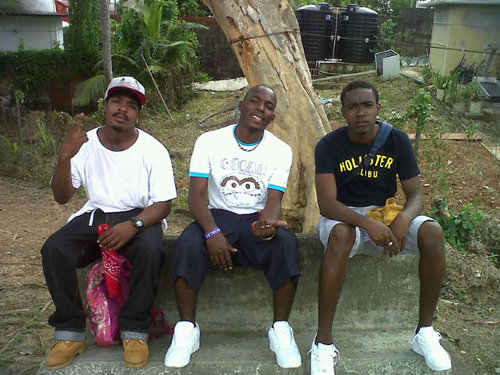 I'm c∕̴ƖЂ ladies loving,paper chasing,about anyting kina person hit м̤̣̲̣̈̇ε up & see wat am about