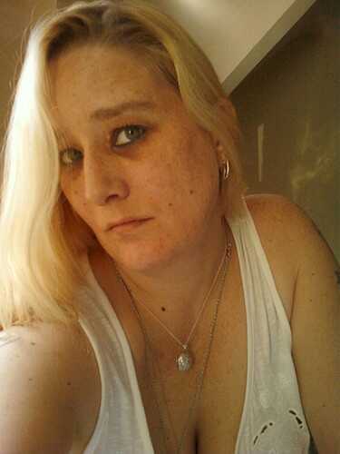 samanthabaxte19's profile picture. I love my boys shelby and wesley i love family guy and american dad i hate dickheads too lol.xx