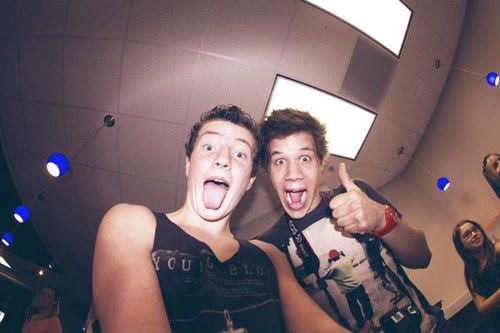 We're her to support @jwinno (: Follow him! Watch his amazing videos on youtube http://t.co/XrZ1ETaQ58 Instagram --- Joshwinno