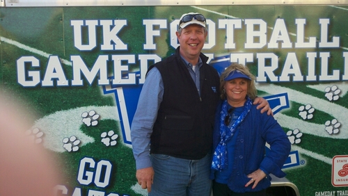 Insurance & Financial Services agent for State Farm. UK Blue Blood and love SEC football. Former UK player on team that won UK's last SEC Championship.