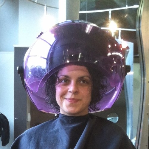 carlacontinued's profile picture. 