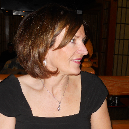 Honorary Consul  Ireland, living in Calgary since the 80s. Active Realtor. Likes the Arts and Good craic