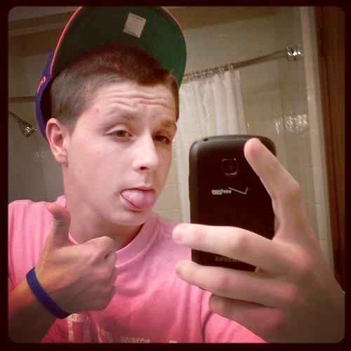 Just love getting High. Smoking blunts is my thing. Im love Mac Miller and Wiz Khalifa. #MostDope #TGOD #Legalize #420