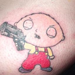 tattoo artist .. halo player,,soccer player ,,a general badass funny mo fo :)