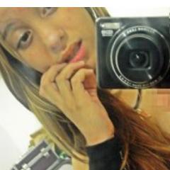 aonde eu chego sou considerada isso tu sabe muitto bem o meu secredo er saber ser igual nunca me achei ser melhor que ninguem♪♫
