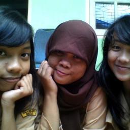 mega_putri8's profile picture. 