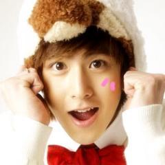 ผมบอทนิชคุณ 2PM ครับ ผมน่ารัก ใจดี คุยได้กับทุกคน แต่ชอบหายตัวไปอย่างไร้สาเหตุ 555 ฟอลมาคุยกับวิ้งค์คุณเยอะๆนะครับ ผมเหงา