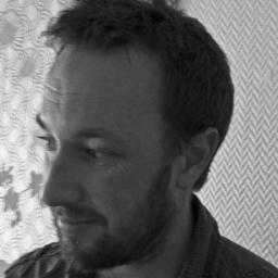 LarsHelgeE's profile picture. Politi, whiskybokforfatter og trimsyklist. Alt til sin tid.