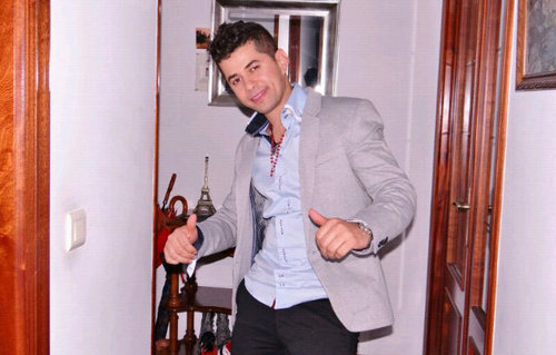 Venezolano 100%,Deportista,l gym, aventurero,amante de la buena música,actualmente en BILBAO SPANIS