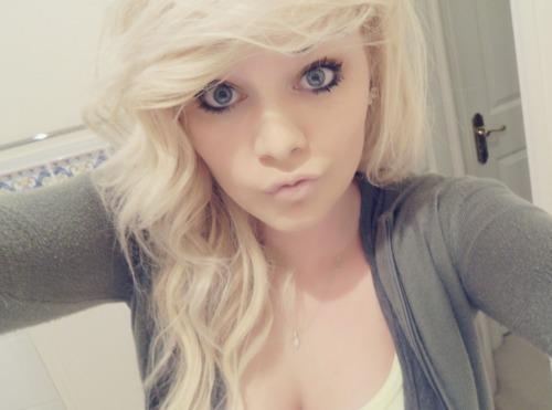 SallyEdmond's profile picture. Starbucks :) 15 year old ;) i love to play basketball & swag is ma life' #littlemonster