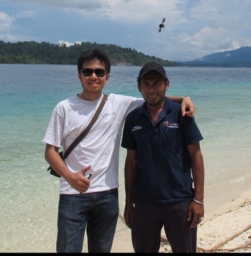 rnoutomo's profile picture. Kebanyakan berisi catatan-catatan.