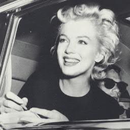 Hi ! I'm Rozalina :D Blog :
http://t.co/AXAvw5Rlnb