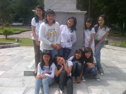 PRIBI!♡ @OzoraNabila @andinisrii @alifiasalsabila @alyazhfrr @annisabeliaa @Yuaaaan_ @ginarzky @_nurhalimah & Tiwi☀ 19SEPTEMBER2011♚