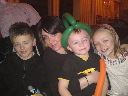 ParisMoreton's profile picture. 