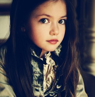 I'm Alexadra Clearwater, Call me Alex. The 10 year old daughter of @Hollie_Carlie_C and @RobbyAlex_PN