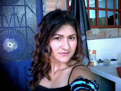 Las personas que te envidian y hablan a tus espaldas son las que se acomplejan por que saben que jamás alcanzaran tu nivel!..M. URIBISTA. A MORIR ☀pin 275D38D5