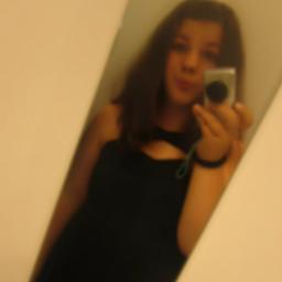 Hi :) My name's Stefani, i'm from Bulgaria, 15 years old.My fav singer is Miley Cyrus.♥♥♥♥♥†