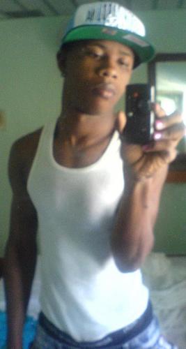 iiiooo soii morenito bajito ojo negro aah muii cariñoso