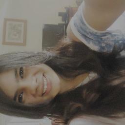 Deus *-* . família , Boys , chocolate , Nutella o/ , amigos , musica , New York , batom , maquiagem , pipoca .etc  follow me (: