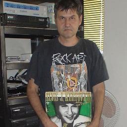 MirkoSrdic's profile picture. urednik Radio Sarajeva, bivši pjevač