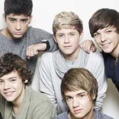 One Direction's fan page - #TeamFollowBack :-D we love all artists but most of all we love 1D.. x