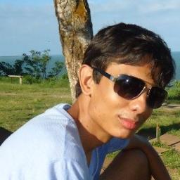 Sou garoto botafoguense,moro em mucuri-ba quer me conhecer melhor me segue