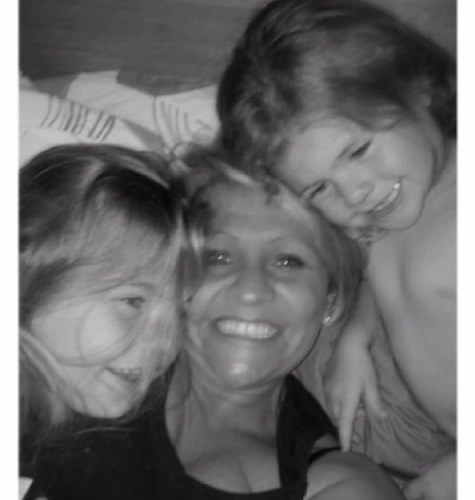 tocherjo's profile picture. when life gives you a hundred reasons to cry, show life a thousand reasons to smile!