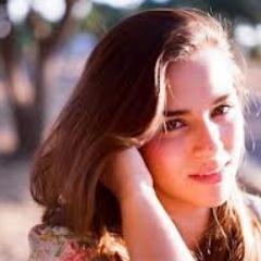 i am maya rayane.i am 18 years.i live in algeria.i have got fair hair and small eyes