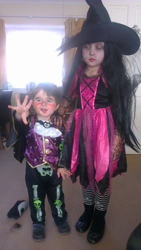 cchazx's profile picture. im 26 and a full time yummy mummy to harry and casey. i love soaps comedy and big fan of TOWIE! and love meeting new people and having a chin wag lol :)