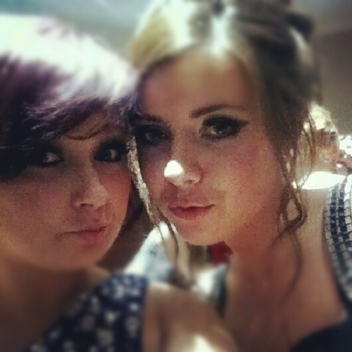 16 going on 17 ;) music/ friends are my life... would rather you say it to my face than behind my back :)