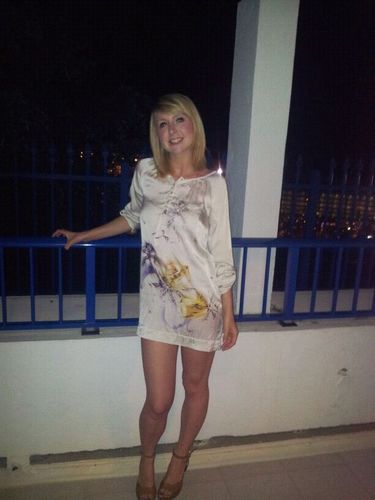 LovelyLozz26's profile picture. 