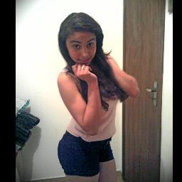 Sou apenas uma Meninaa... Eu posso ser a mais ADORAVÉL; ou a mais ODIAVÉL.! Isso vai depender de você ! Faaça poor merecer jaé '  2beijos ♥