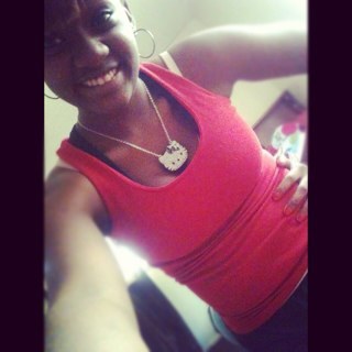 PrettyTHUGAmbition _ ( : Follow Me & Gett A Follow BACK ,