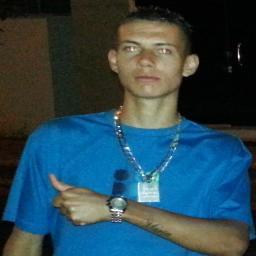Meu senhor por favor me mostre o que é certo
Me faça esperto no caminho correto ... 
http://t.co/6Quq42KL