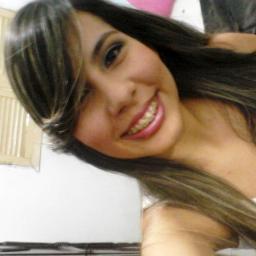 Amo ouvir musicas.. curto de tudo um pouco sou alegre gosto de fazer amizades ,sou a melhor pessoa do mundo.