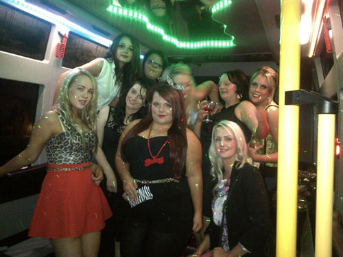 https://t.co/Th0cqdqMmw. Proberbly the best party bus in the world.