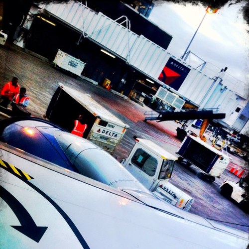 Plane lover/retrofitter (✈) Like it or leave it. (thoughts are mine&mine alone).