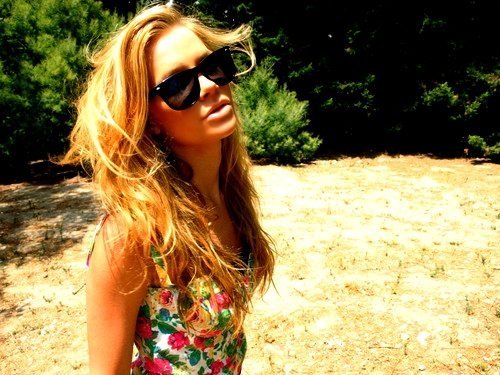 7-6-12. ¡I AM THA SHIZZZNIT! Follow me if you're cool. :).