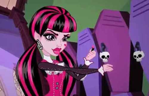 I am a vegetarian vampire that can't stand blood. I love my boyfriend Clawd and all my MH friends!