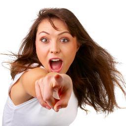 Alegre, divertida, defensora de lo justo.
Pero sobre todo amada por mis familiares, amistades y reconocida por mis logros.