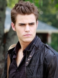Im Stefan Salvatore the sexy other Salvatore brother. gay and single #RP/18+