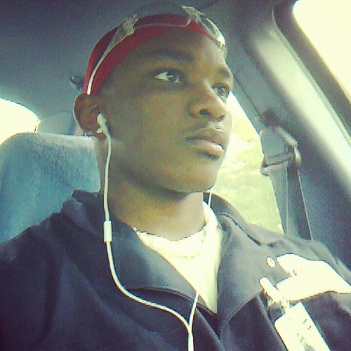 have to follow the path god laid out for me providing for my lil blessing nd being there for my family married to cαяℓα[♥]kαiℓєツ!!!