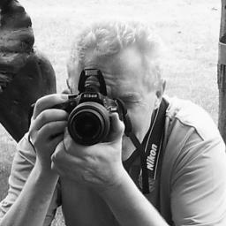 Trying to take better pictures and sharing what I find about photography.